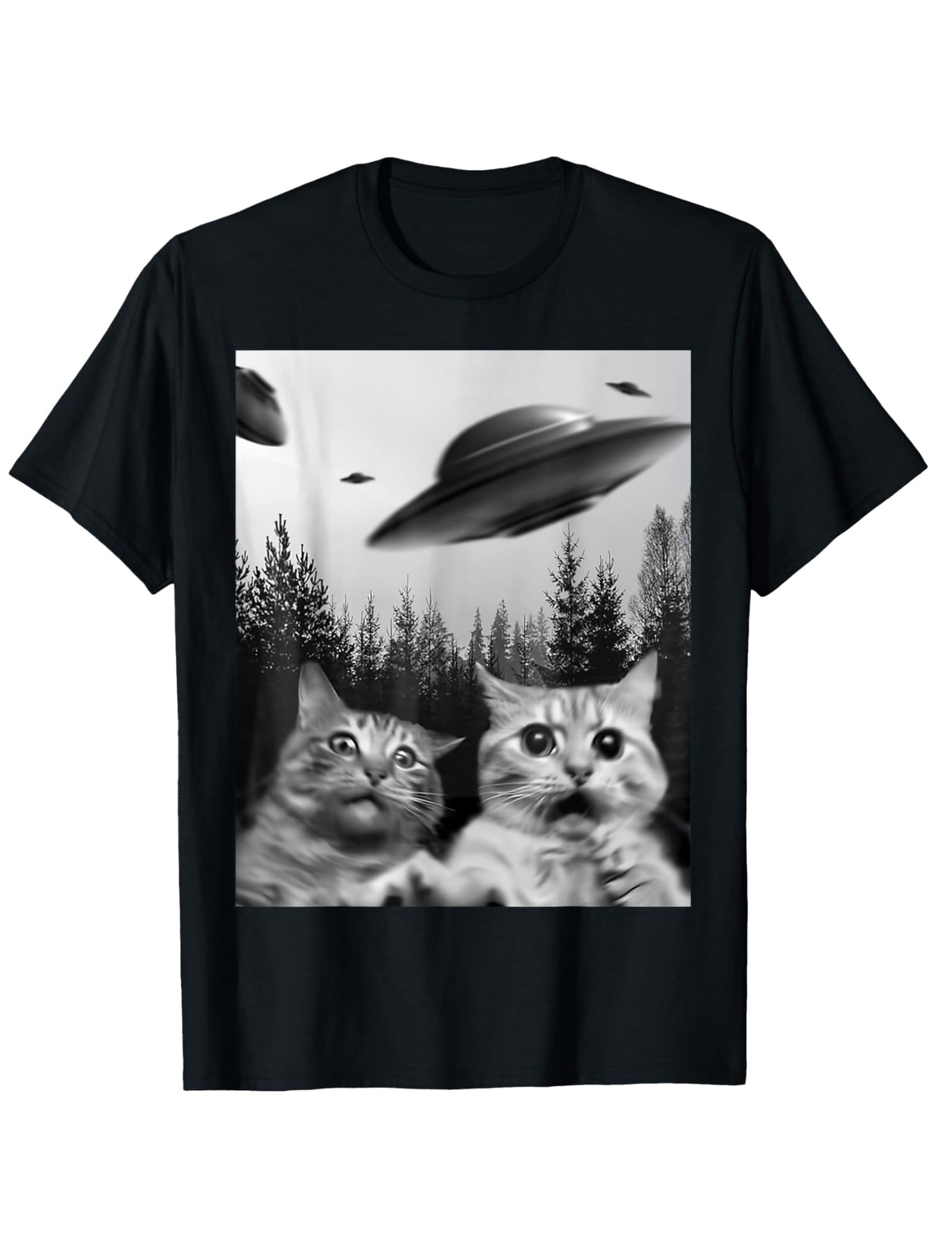 Men's Graphic T-Shirt Surprised Cats Staring Up At Flying Saucers In Forest Night Sky