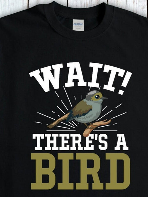 Men's Graphic T-Shirt Wait Theres A Bird Perched On Branch With Feathers Among Radiant Light Bird