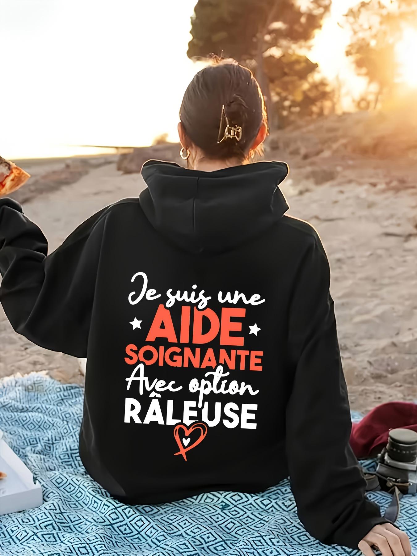 Women's Graphic Hoodie Aide Soignante text